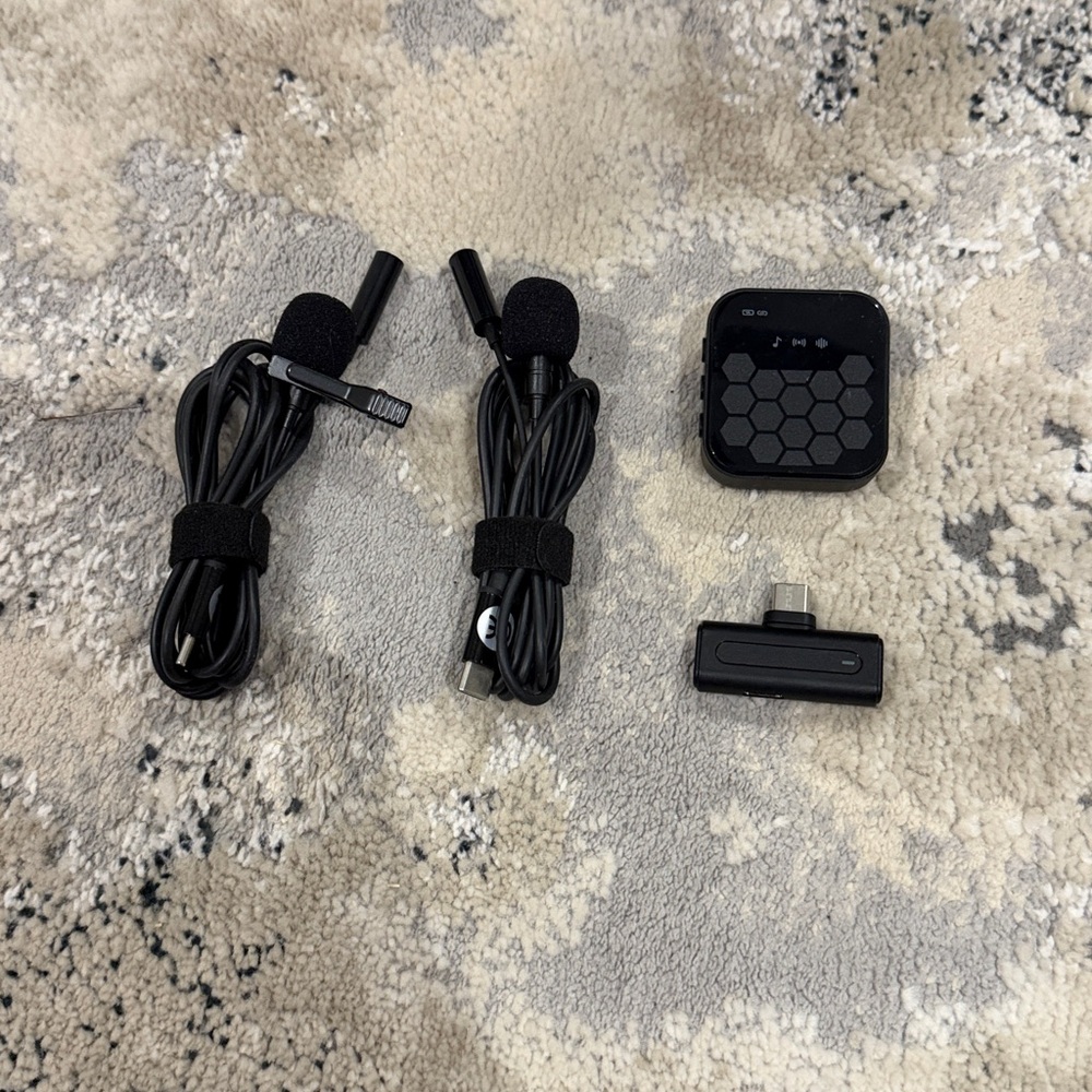 Wireless Lavalier Microphone System - Black